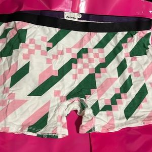 NEW Me undies Womens Med Boyshort NEW